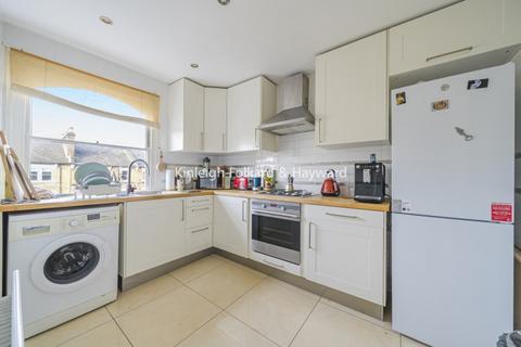 1 bedroom apartment to rent, Tyrwhitt Road Brockley SE4