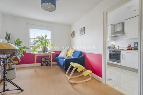 1 bedroom apartment to rent, Tyrwhitt Road Brockley SE4