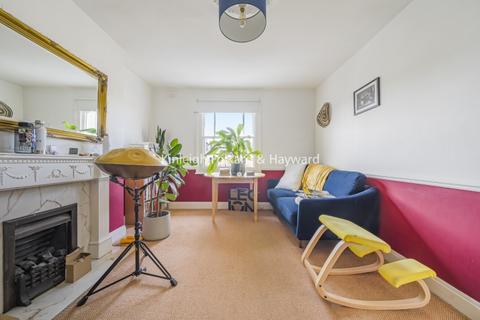 1 bedroom apartment to rent, Tyrwhitt Road Brockley SE4