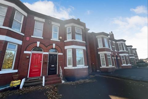 4 bedroom semi-detached house to rent, Garners Lane, Stockport, Greater Manchester, SK3