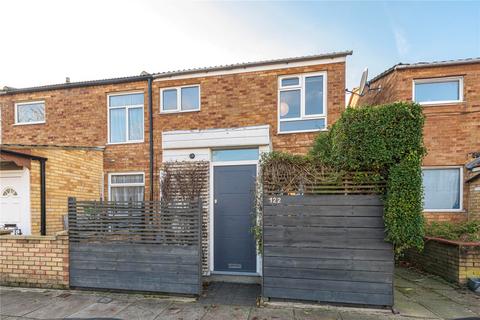 122 Dunston Road, London, SW11 5YB