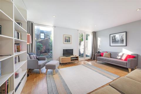 122 Dunston Road, London, SW11 5YB