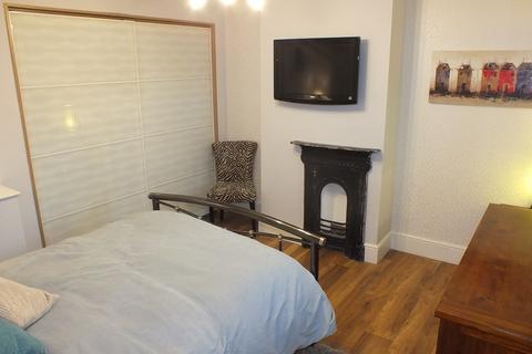 2 bedroom cottage to rent, Low Street, South Milford, Leeds, LS25