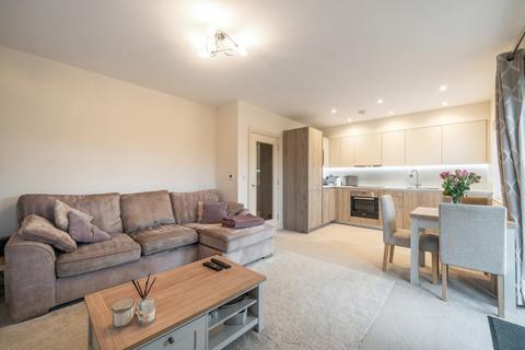 2 bedroom apartment for sale, Hazylwood, Berkshire RG40