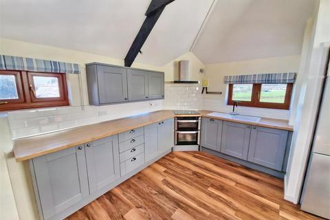 2 bedroom barn conversion to rent, Tregongeeves Lane, St. Austell