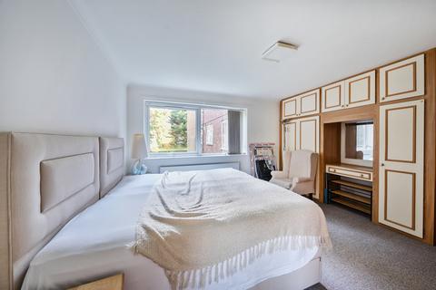 2 bedroom apartment for sale, Chesswood Way, Pinner, HA5