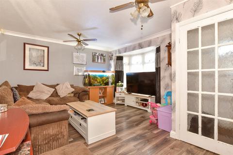 5 Imperial Drive, Warden, Sheerness, ME12 4SA