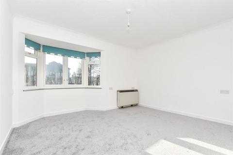 1 bedroom flat for sale, Canterbury Court, Dorking RH4