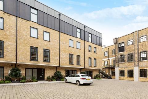 3 bedroom townhouse to rent, Oxbridge Terrace, Palace Wharf, W6