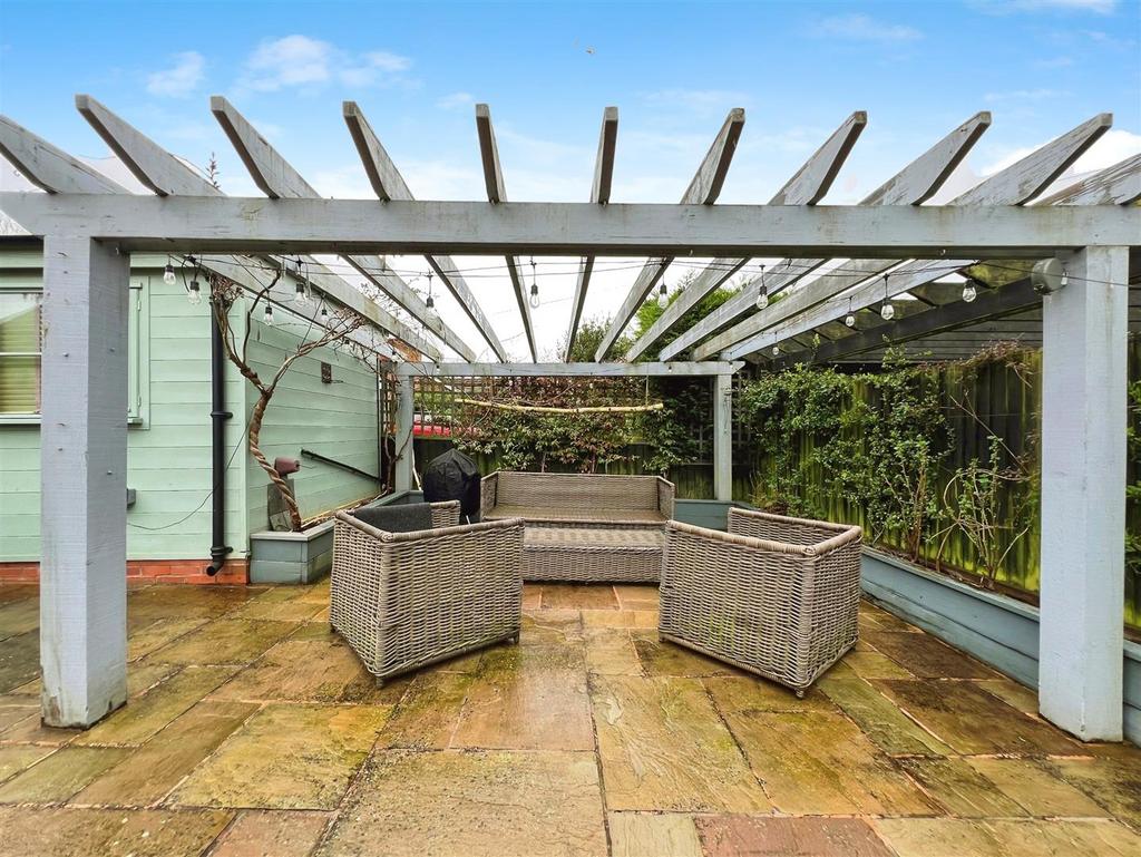 3acfd427 pergola.jpg