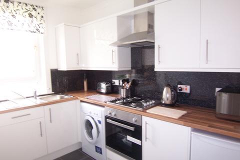 2 bedroom flat to rent, Clearburn Gardens, Edinburgh EH16