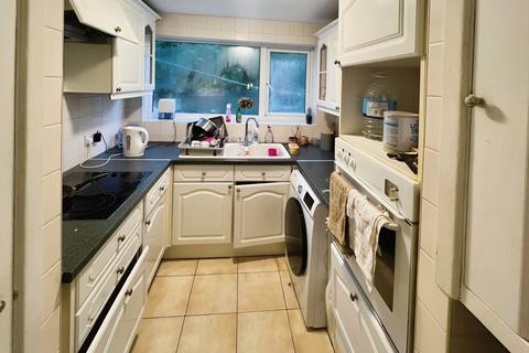 2 bedroom ground floor maisonette for sale, 17 Woodcraft Close, Tile Hill, Coventry, West Midlands CV4 9EG