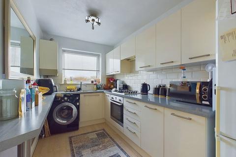 1 bedroom flat for sale, Western Road, Lancing, BN15 8RT