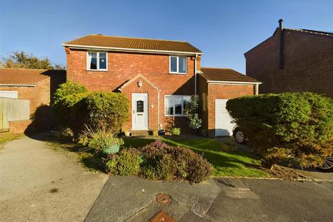 4 bedroom detached house for sale, Barleycroft, Scarborough YO11