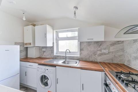 1 bedroom flat to rent, Woodside Green, South Norwood, London, SE25