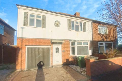 4 bedroom semi-detached house to rent, Church Hill Road, Leicester LE4