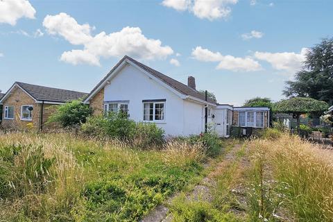 3 bedroom detached bungalow for sale, Whiteoaks Road, Oadby, Leicester