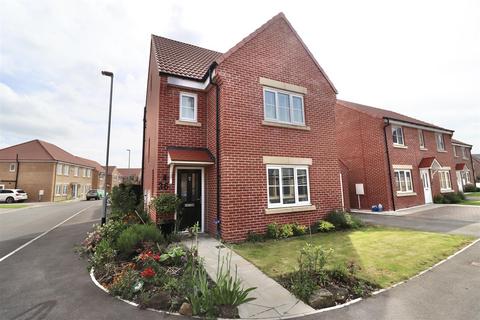 4 bedroom detached house for sale, Rowntree Avenue, Pocklington, York