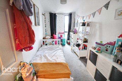 undefined, Avonmouth Road, BRISTOL