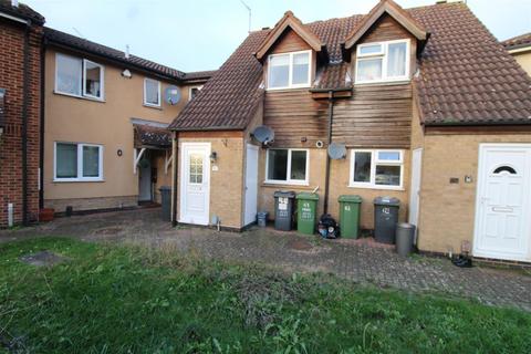 2 bedroom terraced house to rent, Martinsbridge, Peterborough