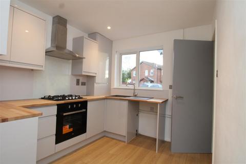 2 bedroom terraced house to rent, Martinsbridge, Peterborough