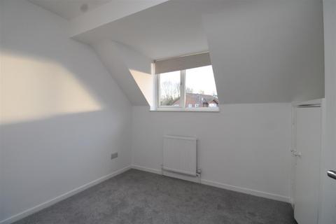 2 bedroom terraced house to rent, Martinsbridge, Peterborough