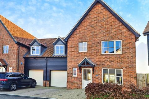 3 bedroom semi-detached house for sale, Dawson Way, Spooner Row, Wymondham, Norfolk, NR18