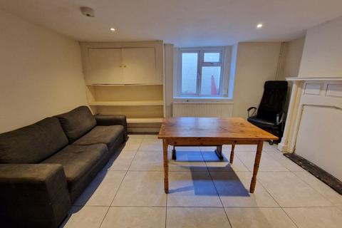 6 bedroom terraced house to rent, Viaduct Road, BRIGHTON BN1