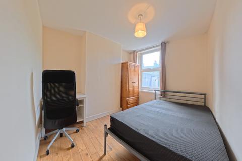 6 bedroom terraced house to rent, Viaduct Road, BRIGHTON BN1