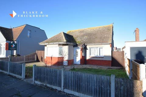 2 bedroom detached bungalow for sale, Dulwich Road, Holland-on-Sea