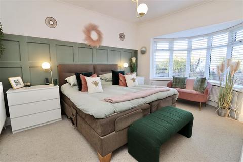 6 Burnby Lane, Pocklington, York, YO42 2QD