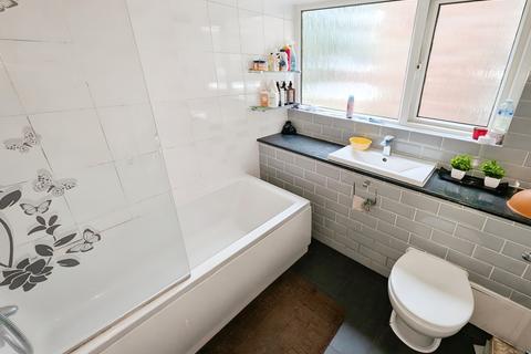 2 bedroom flat for sale, 112 Greendale Road, Whoberley, Coventry, West Midlands CV5 8LP