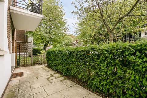 2 bedroom apartment to rent, Brompton Park Crescent, London, SW6