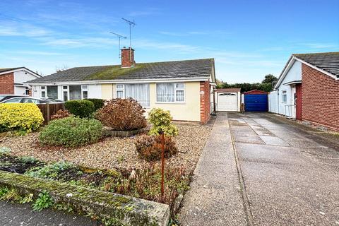 2 bedroom semi-detached bungalow for sale, Leys Road, Wivenhoe, Colchester, CO7