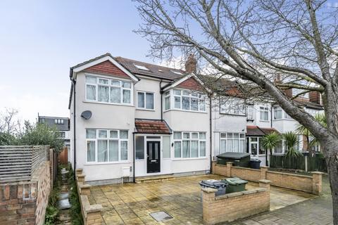 5 bedroom end of terrace house for sale, Bodiam Road, London, SW16