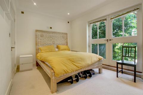 3 bedroom terraced house for sale, North End Way, Hampstead, London, NW3