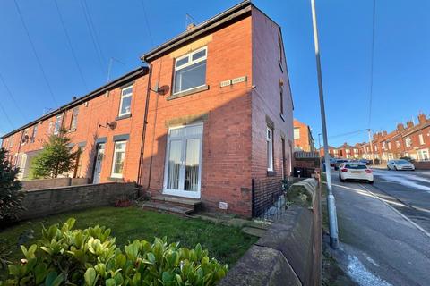 3 bedroom end of terrace house for sale, Coniston Road, Barnsley