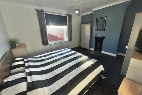 16 Coniston Road, Barnsley, S71 1EJ