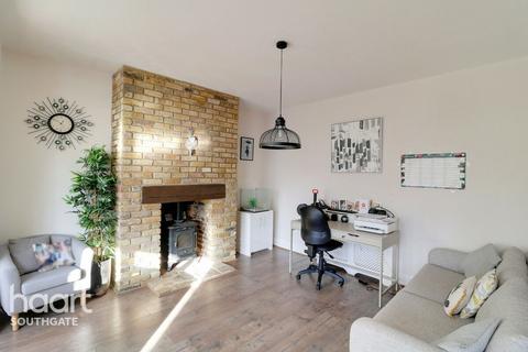 3 bedroom terraced house for sale, Bush Hill Road, London