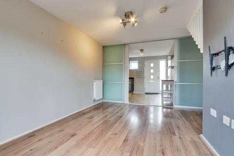 104 Appleton Drive, Basingstoke, RG24 9RX