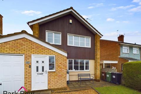 4 bedroom detached house for sale, Fairburn Drive, Garforth, Leeds