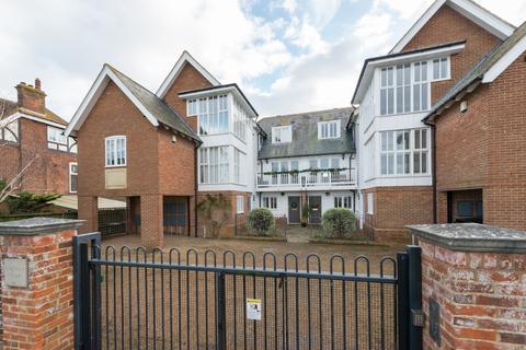 2 bedroom maisonette for sale, Saltway Court, West Cliff, Whitstable