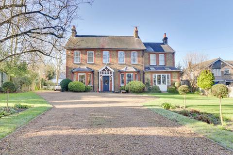 5 bedroom detached house for sale, Epping Road, Roydon, Harlow, CM19