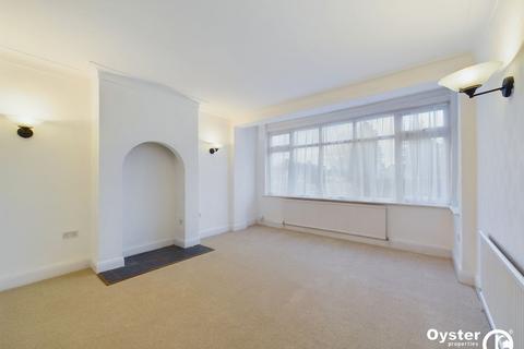 3 bedroom end of terrace house for sale, Arnos Road, London, N11