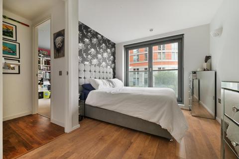 2 bedroom apartment for sale, New Providence Wharf, Fairmont Avenue, London, E14