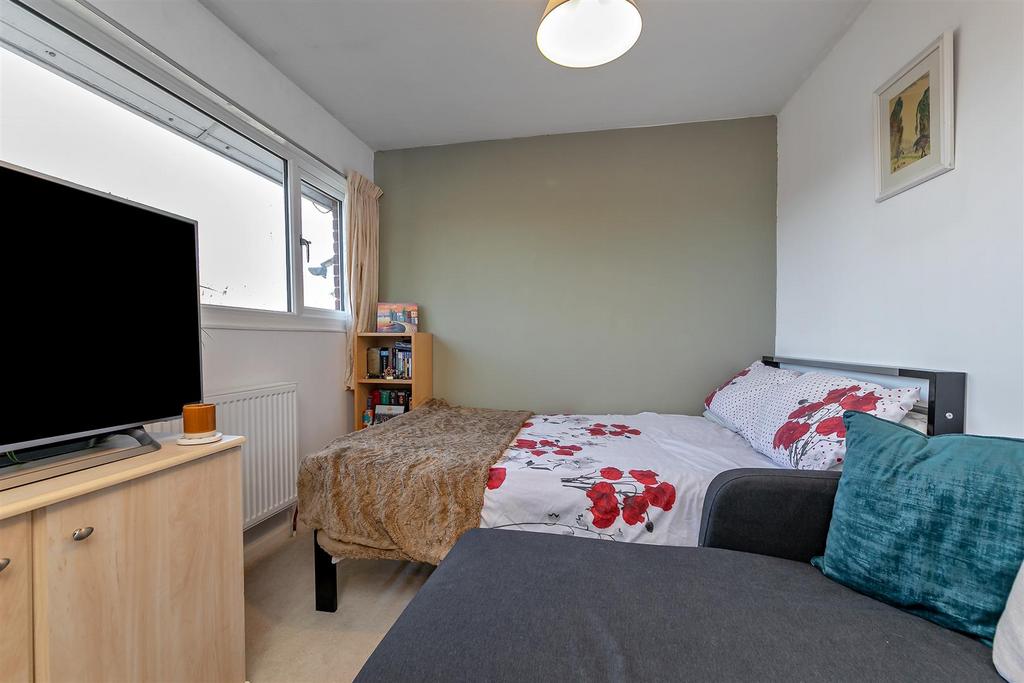 30 Canbara Close-25.jpg