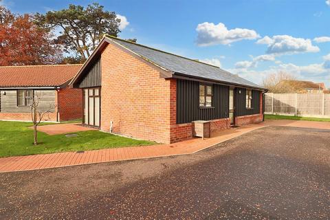 2 bedroom detached bungalow for sale, Chapel Road, Carlton Colville, Lowestoft