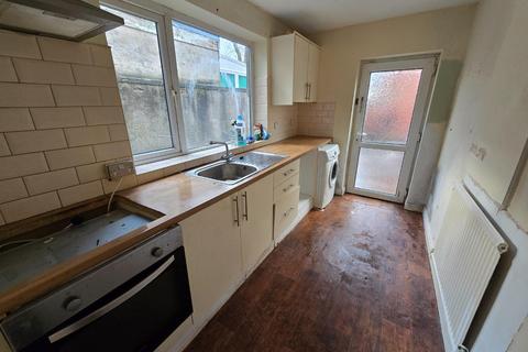 2 bedroom terraced house for sale, Chesham Road, Bury BL9