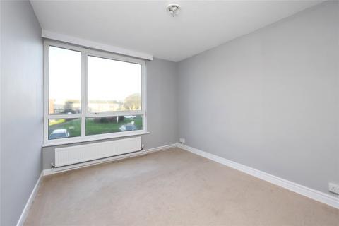 3 bedroom flat for sale, Millfield Close, Rustington, Littlehampton, West Sussex, BN16