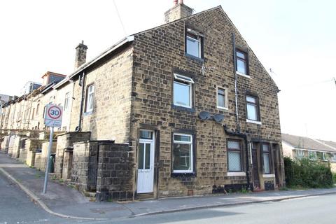 3 bedroom end of terrace house to rent, Staveley Road, Keighley, BD22